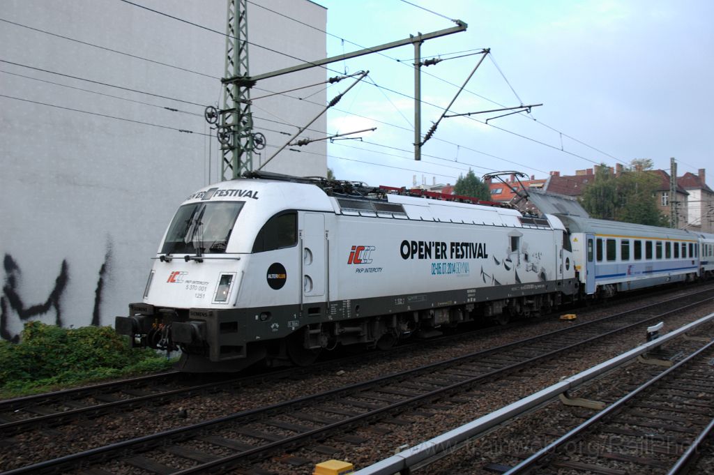 3278-0050-250914.jpg - PKP EU44-001 "Open'er Festival" / Berlin-Savignyplatz 25.9.2014