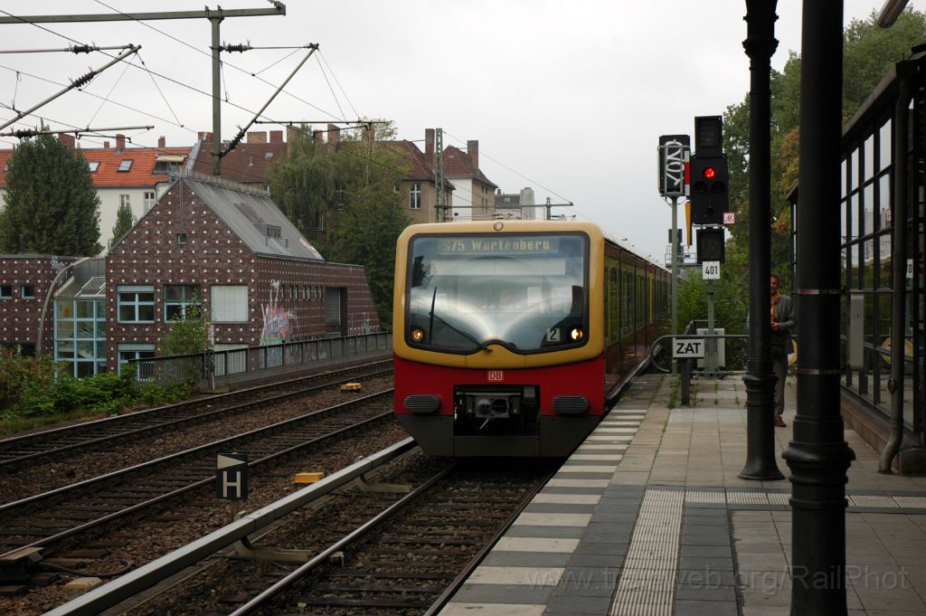 3279-0035-250914.jpg - DBAG 481.387-9 / Berlin-Savignyplatz 25.9.2014