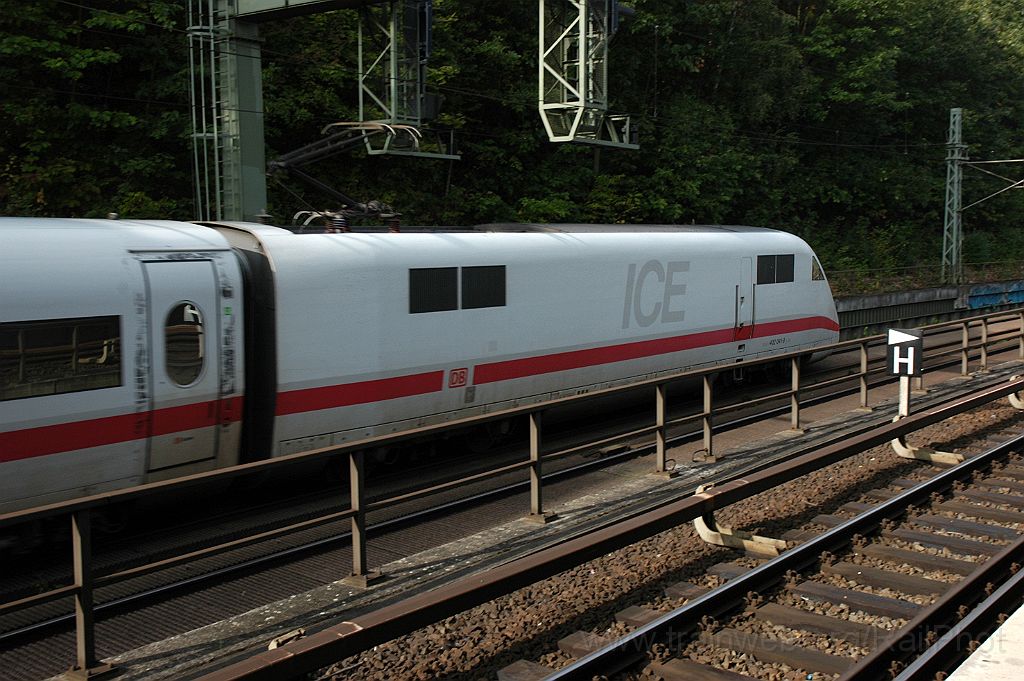 3280-0017-250914.jpg - DBAG ICE 402.041-8 "Bad Hersfeld" / Berlin-Messe Süd (Eichkamp) 25.9.2014