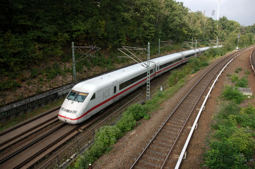 3280-0027-250914.jpg - DBAG 808.020-2 "Meiningen" / Berlin-Messe Süd (Eichkamp) 25.9.2014