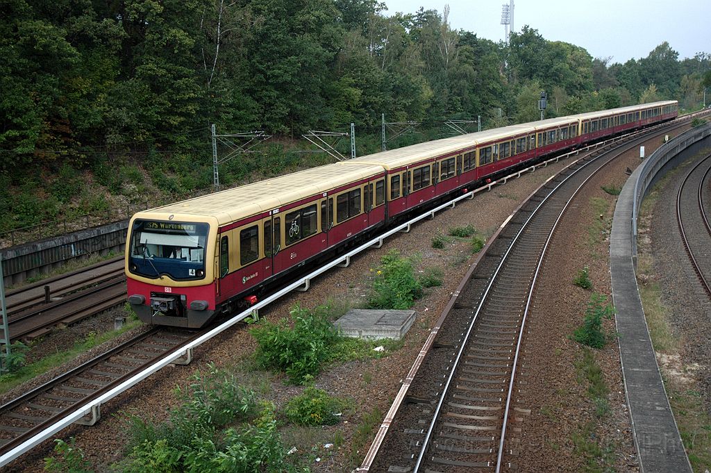 3280-0035-250914.jpg - DBAG 481.228-5 / Berlin-Messe Süd (Eichkamp) 25.9.2014