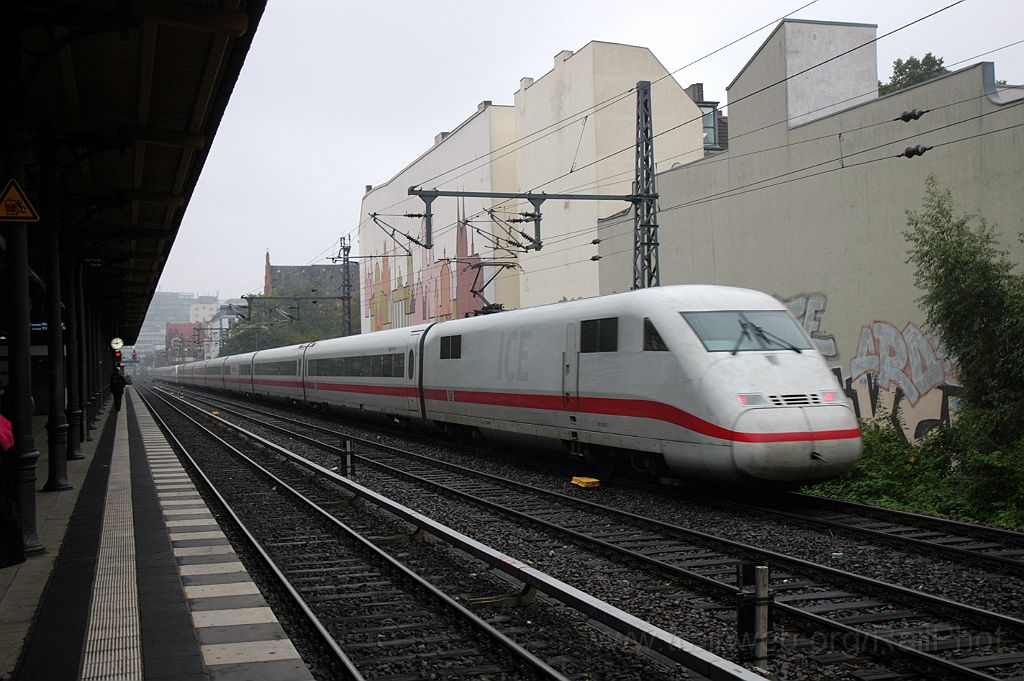 3288-0005-260914.jpg - DBAG ICE 402.036-8 "Jüterbog" / Berlin-Savignyplatz 26.9.2014