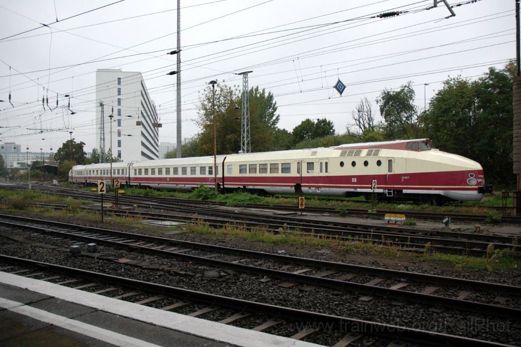 3289-0040-260914.jpg - DR 175.015-7 + 175.016-5 / Berlin-Lichtenberg 26.9.2014