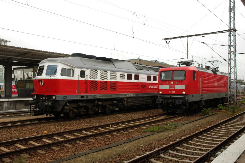 3298-0022-260914.jpg - DBSPL 232.303-8 + DBAG 112.187 / Berlin-Lichtenberg 26.9.2014
