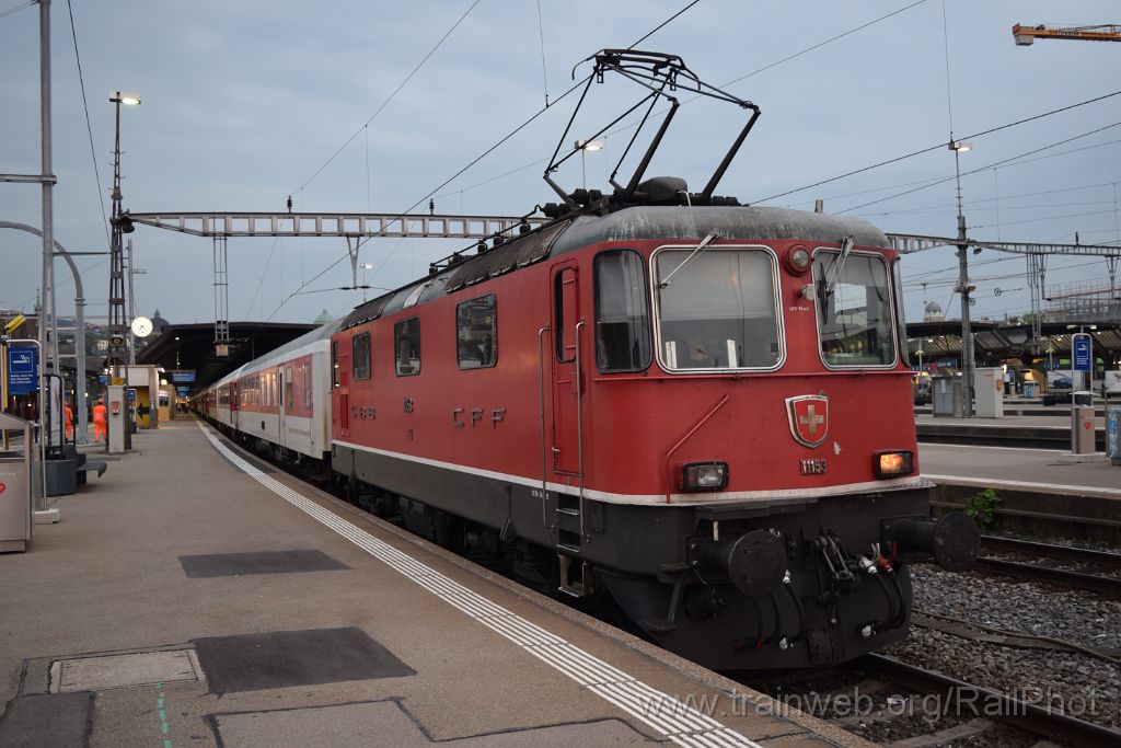 4153-0039-200916.jpg - SBB-CFF Re 4/4'' 11153 / Zürich HB 20.9.2016
