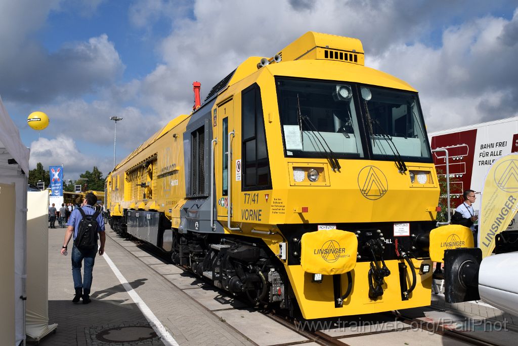 4156-0029-210916.jpg - Linsinger T7.41 / Berlin Messe (Innotrans) 21.9.2016