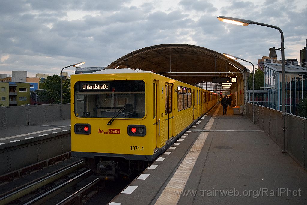 4162-0018-210916.jpg - BVG GI/1E 1071-1 / Prinzenstrasse 21.9.2016