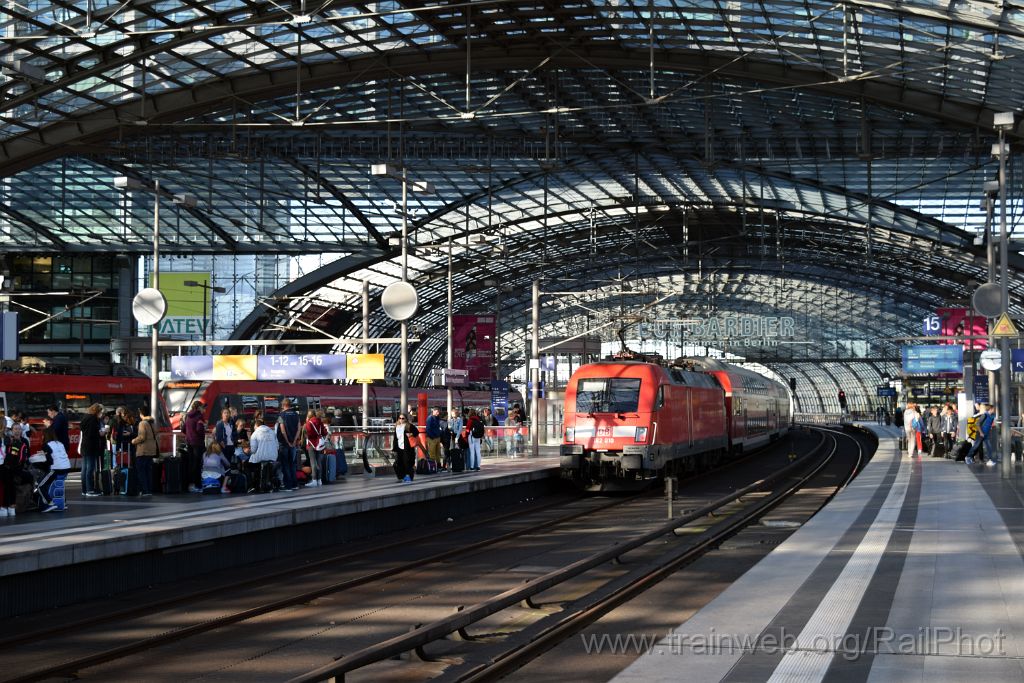 4167-0013-220916.jpg - DBAG 182.010-9 / Berlin Hbf 22.9.2016