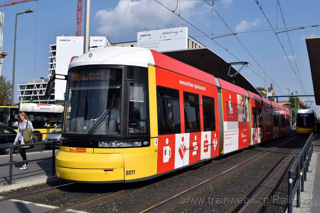 4179-0029-230916.jpg - BVG GT8-08 ER 8011 "Berliner Sparkasse" / Hauptbahnhof 23.9.2016