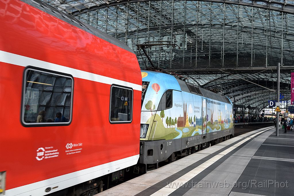 4180-0038-230916.jpg - DBAG 182.002 "Es gibt immer was zu entdecken mit der RE1" / Berlin Hbf 23.9.2016