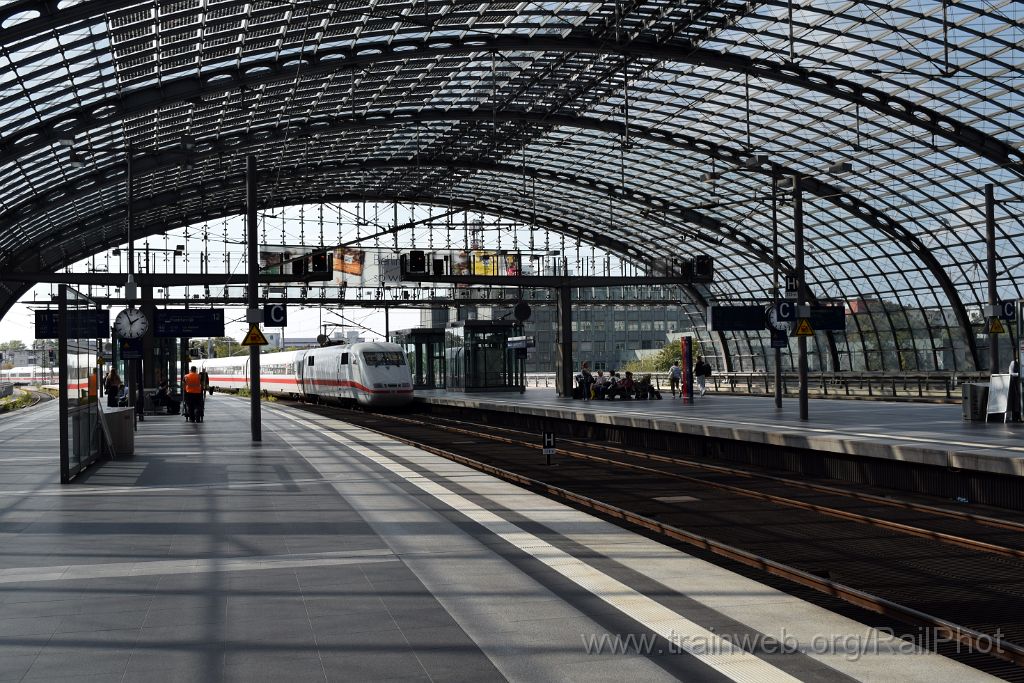 4181-0040-230916.jpg - DBAG ICE 401.072-4 "Aschaffenburg" / Berlin Hbf 23.9.2016