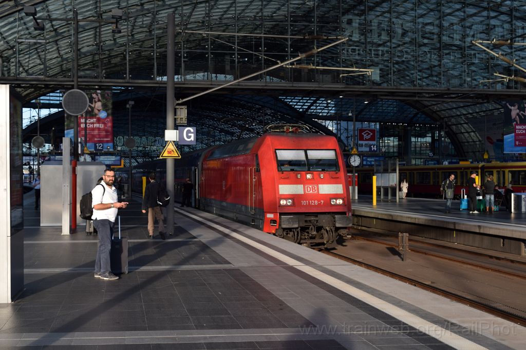 5115-0045-180918.jpg - DBAG 101.128-7 / Berlin Hbf 18.9.2018
