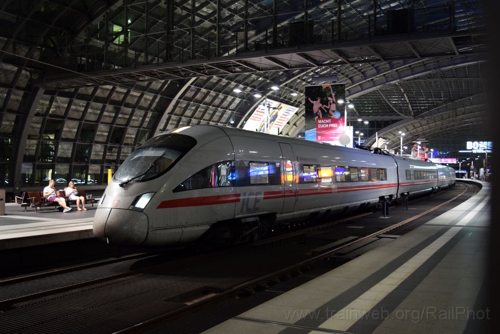 5128-0042-200918.jpg - DBAG ICE-T 411.562-2 "Vaihingen an der Enz" / Berlin Hbf 20.9.2018