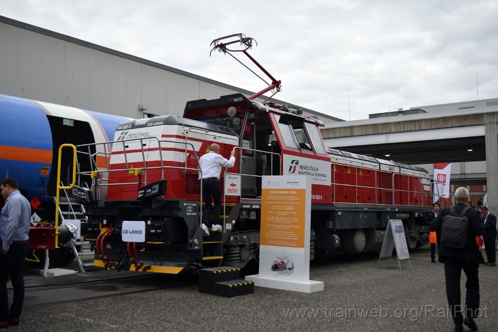 9396-0004-250924.jpg - MIST 744.502 / Berlin Messe (Innotrans) 25.9.2024