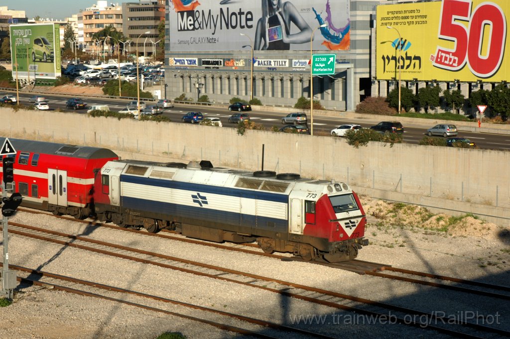 3476-0038-210115.jpg - IR JT42BW 773 / Tel-Aviv (Ya'akov Dori bridge) 21.1.2015