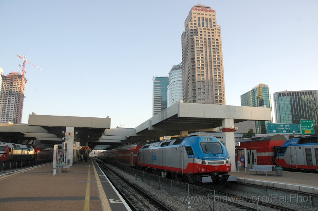 3486-0016-220115.jpg - IR Euro 3200 1301 / Tel-Aviv Savidor center 22.1.2015