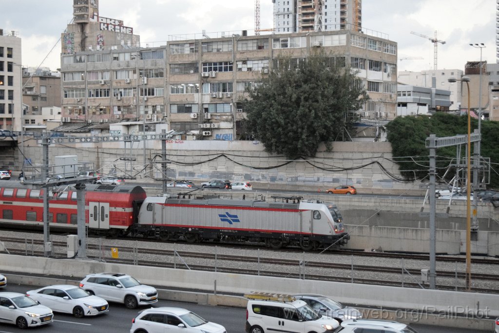 10195-0037-100226.jpg - IR 3018 (91 95 0003 018-5 IL-IR) / Tel-Aviv (HaShalom) 10.2.2026