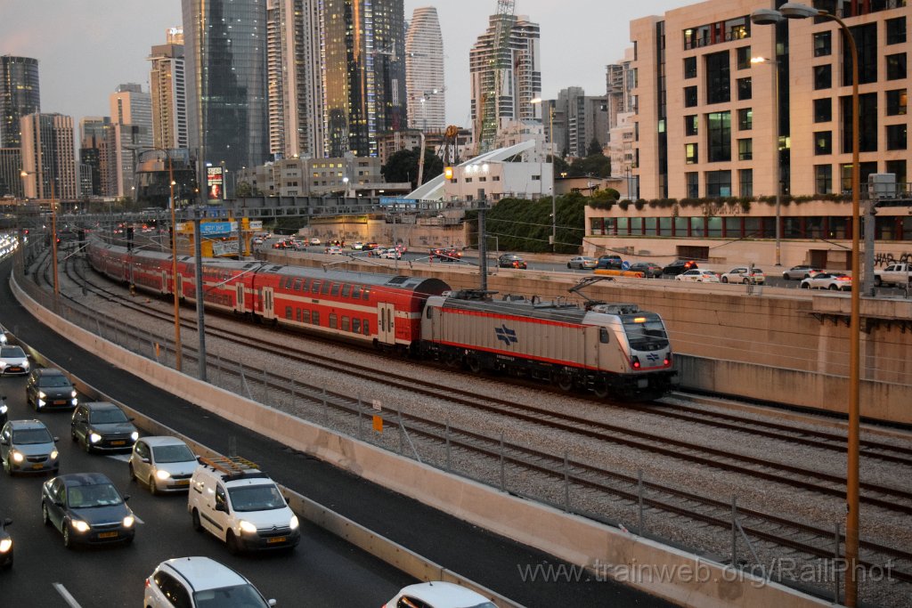 10199-0026-120226.jpg - IR 3030 (91 95 0003 030-0 IL-IR) / Tel-Aviv (Yehuda and Noah Moses bridge) 12.2.2026