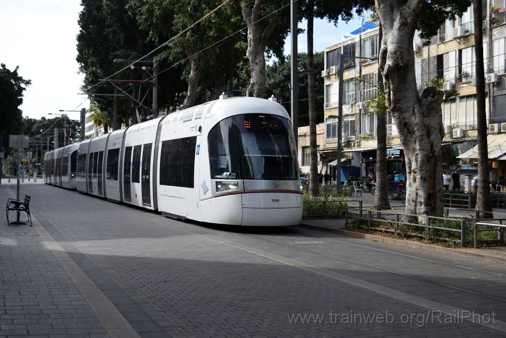 10200-0047-130226.jpg - DanKal Tw.1088 + Tw.1087 / Jaffa (Jerusalem Blvd.) 13.2.2026