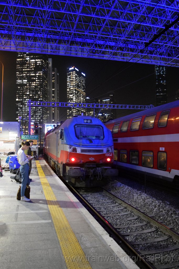 10211-0040-160226.jpg - IR Euro 3200 1302 / Tel-Aviv HaShalom 16.2.2026