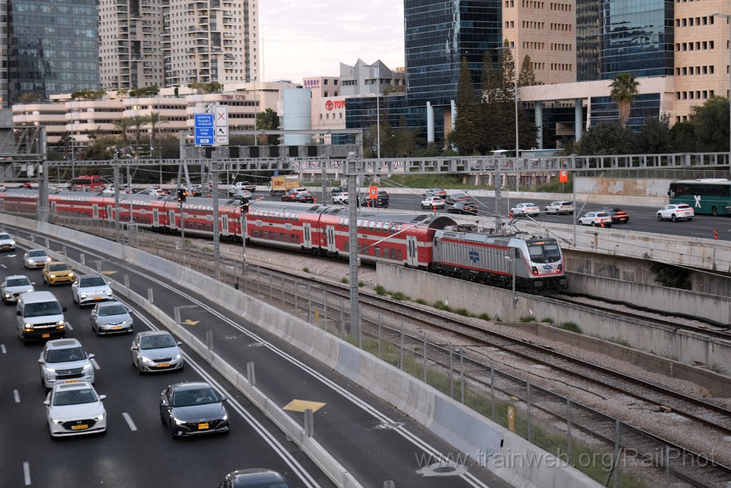 10219-0042-190226.jpg - IR 3029 (91 95 0003 029-2 IL-IR) / Tel-Aviv (Yitzhak Sadeh bridge) 19.2.2026
