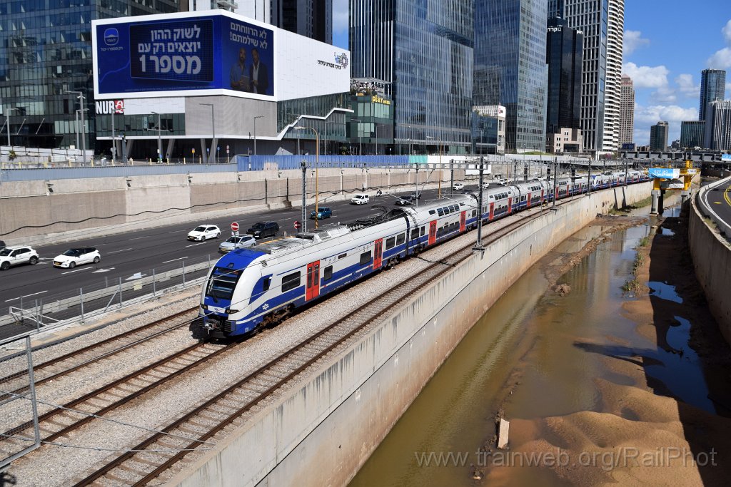 10227-0010-270226.jpg - IR DDEMU 6041 (94 95 0006 041-1 IL-IR) / Tel-Aviv (Yehuda and Noah Moses bridge) 27.2.2026