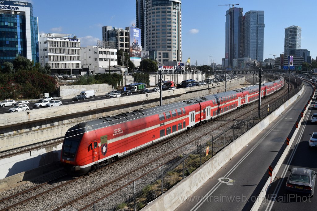 10353-0005-150626.jpg - IR PC-103 2013 "Israël Railways salutes the IDF and security forces" / Tel-Aviv (Yitzhak Sadeh bridge) 15.6.2026