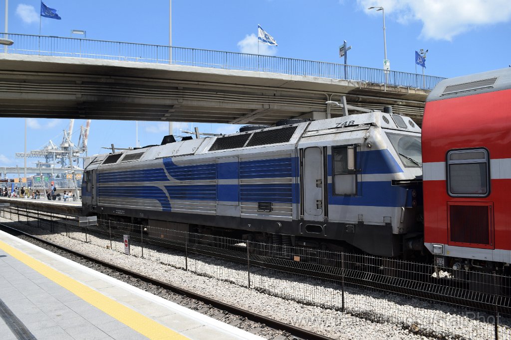 10369-0039-260626.jpg - IR JT42BW 748 / Haifa-HaShmona Merkaz 26.6.2026