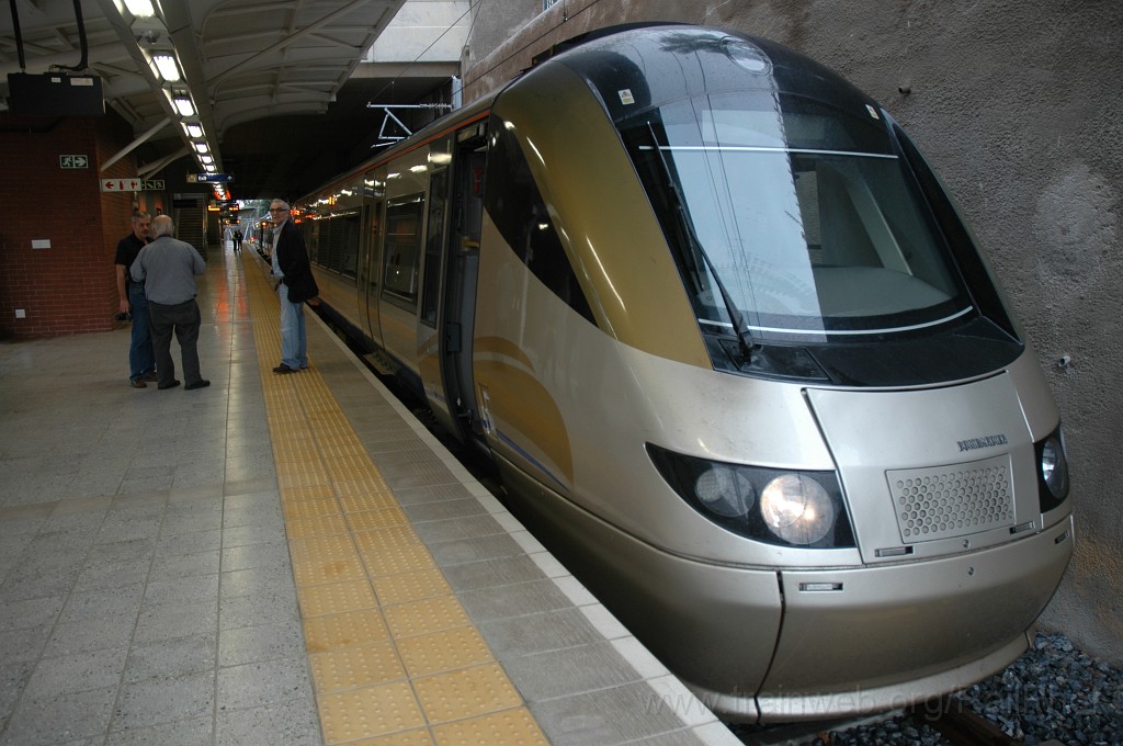 2268-0010-091211.jpg - Gautrain 301.019 / Hatfield 9.12.2011
