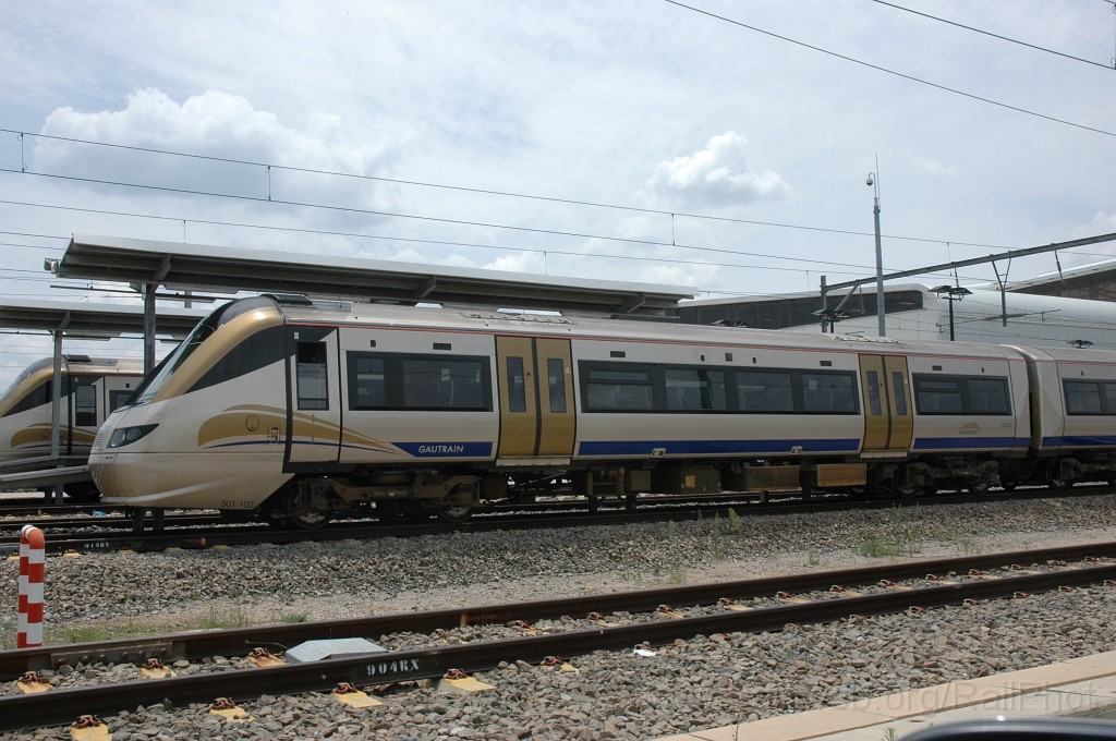 2282-0017-131211.jpg - Gautrain 301.102 / Midrand depot 13.12.2011