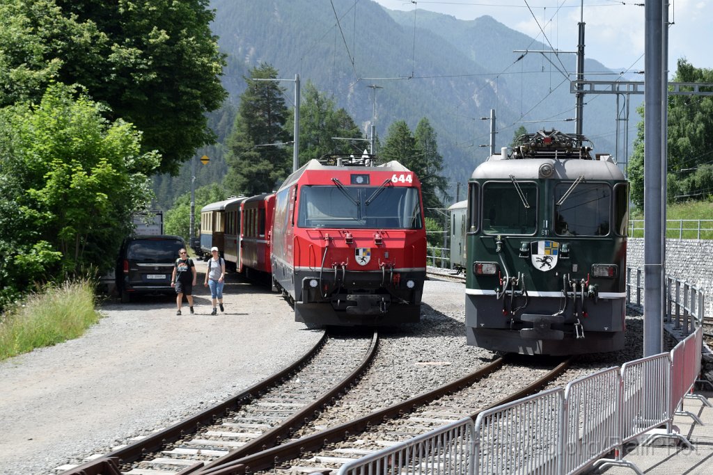 9818-0045-140625.jpg - RhB Ge 4/4''' 644 "Savognin" + Ge 4/4" 611 "Landquart" / Filisur 14.6.2025