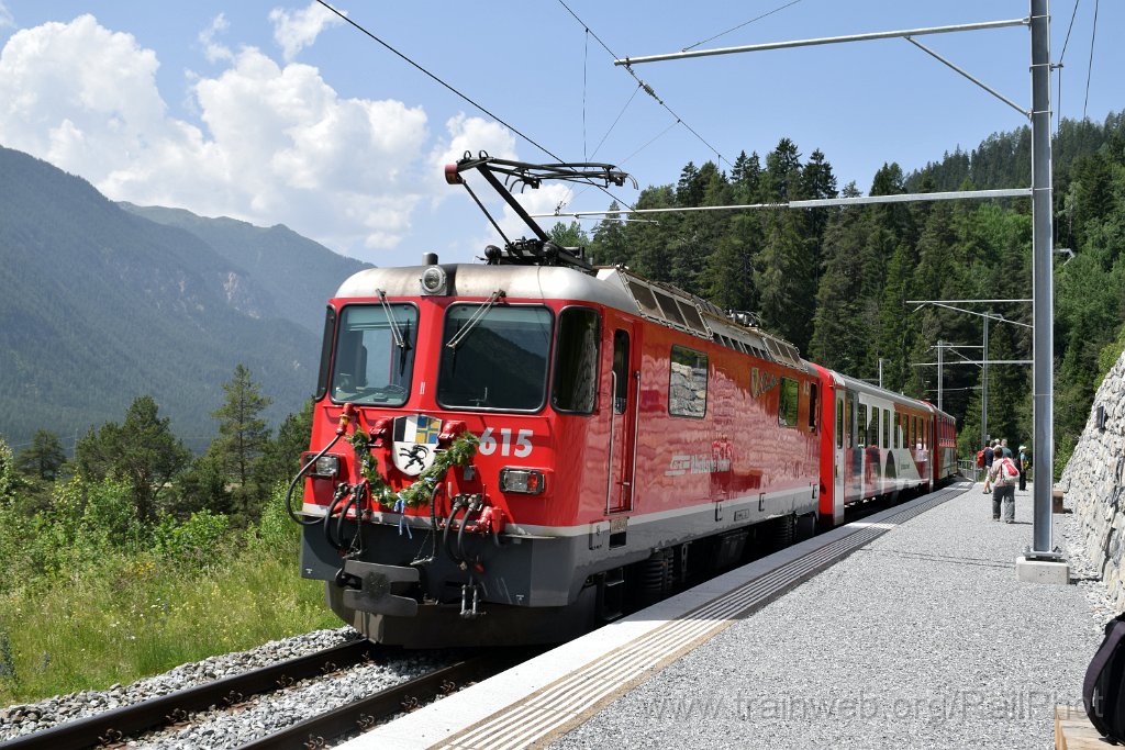 9818-0048-140625.jpg - RhB Ge 4/4" 615 "Klosters" / Schmitten GR Landwasserviadukt 14.6.2025