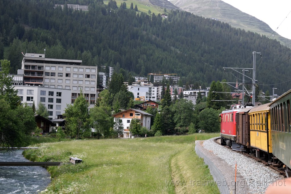 9827-0049-140625.jpg - RhB Ge 4/4' 605 "Silvretta" / Davos-Platz 14.6.2025