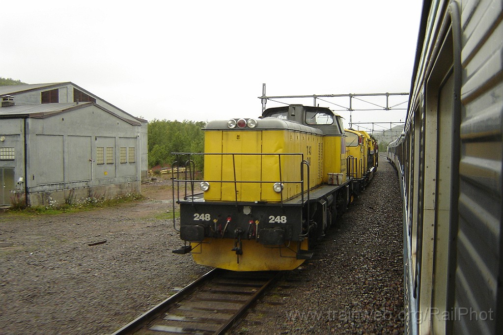 1375-0003-250807.jpg - Bantåg T43 248 / Bergfors 25.8.2007