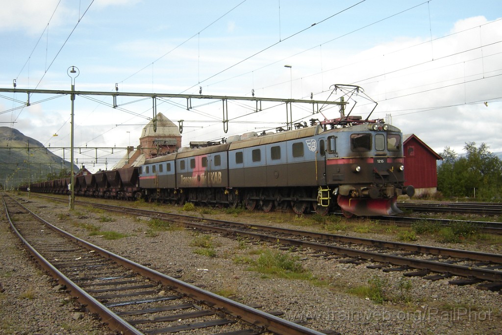 1378-0028-270807.jpg - MTAB Dm3 1215 / 1245 "Josefina" / Abisko Östra 27.8.2007