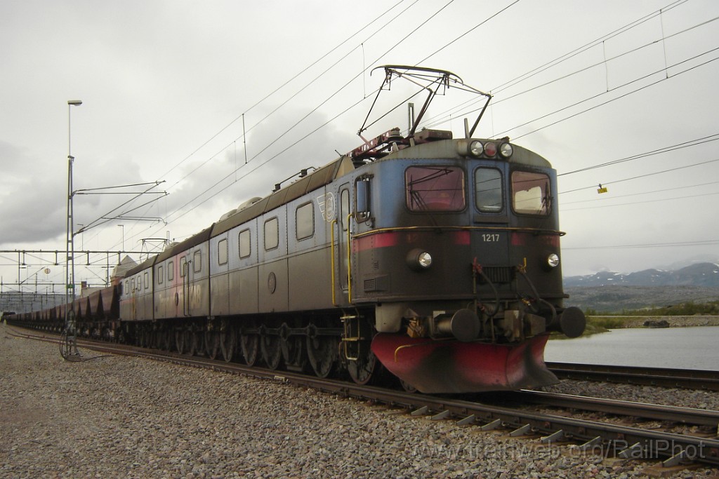 1381-0050-280807.jpg - MTAB Dm3 1217 / 1238 "Hermelin" / Vassijaure 28.8.2007