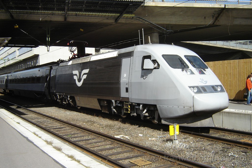 1384-0030-300807.jpg - SJ X2 2023 / Stockholm C 30.8.2007