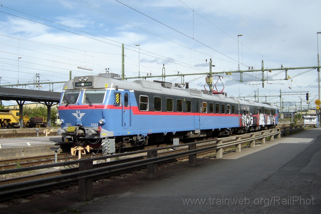 1385-0006-300807.jpg - SJ X12 3222 / Norrköping 30.8.2007
