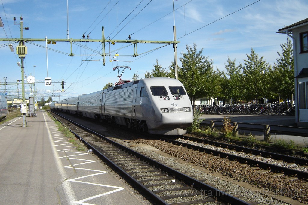 1386-0011-300807.jpg - SJ X2 2002 / Norrköping 30.8.2007