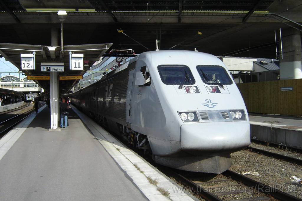 1387-0037-310807.jpg - SJ X2 2023 / Stockholm C 31.8.2007
