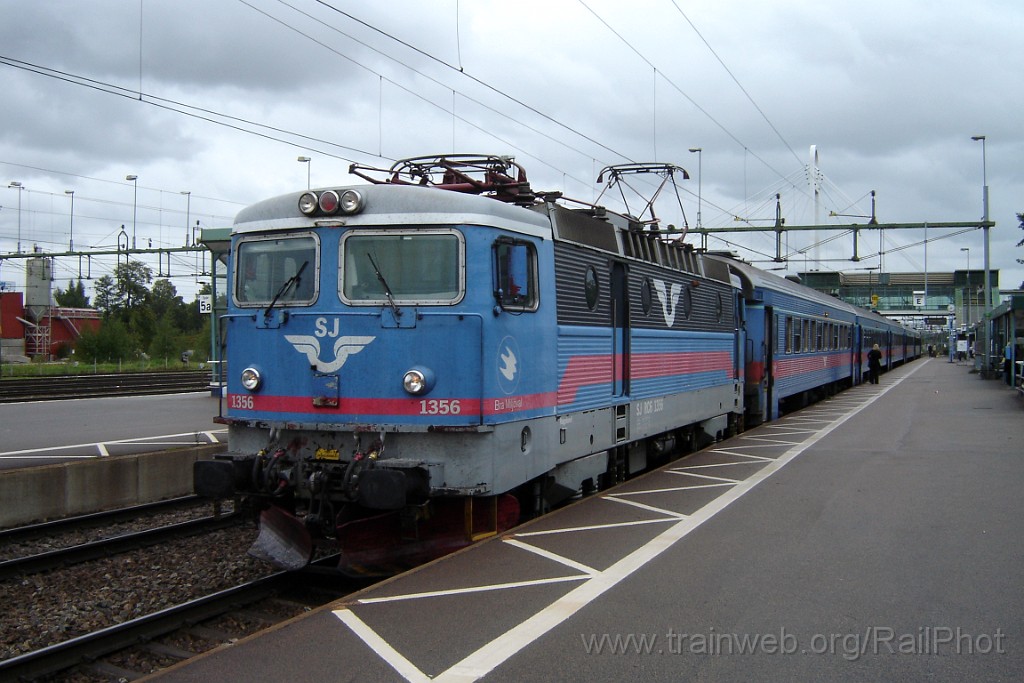 1387-0046-310807.jpg - SJ Rc6.1356 / Hallsberg 31.8.2007