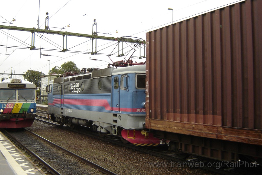 1389-0038-310807.jpg - GC Rc2.1032 + VTAB YF1 1332 "Alf Henrikson" / Hallsberg 31.8.2007