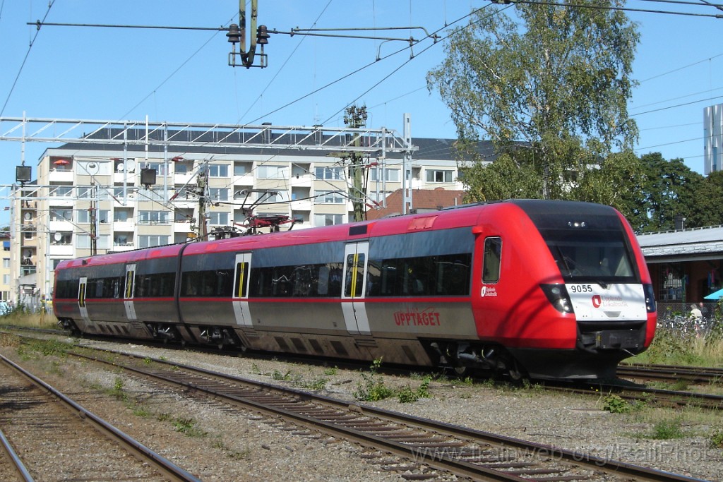 1393-0020-010907.jpg - UL X52 9055 / Uppsala C 1.9.2007