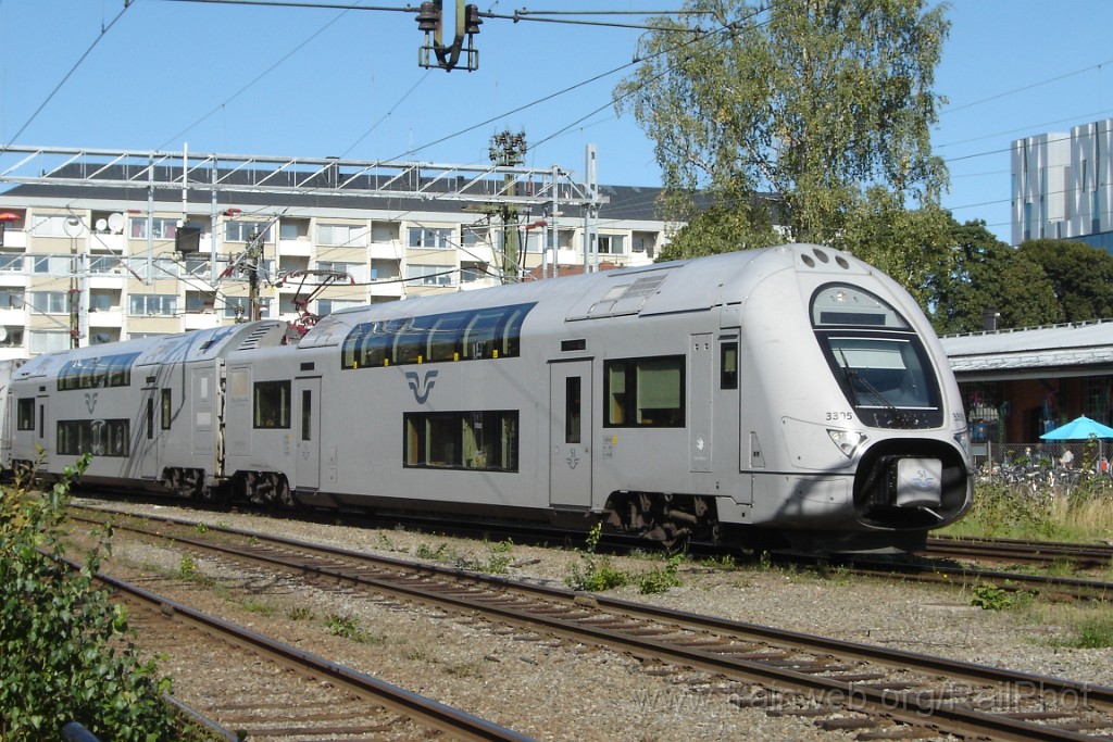 1393-0021-010907.jpg - SJ X40 3305 / Uppsala C 1.9.2007