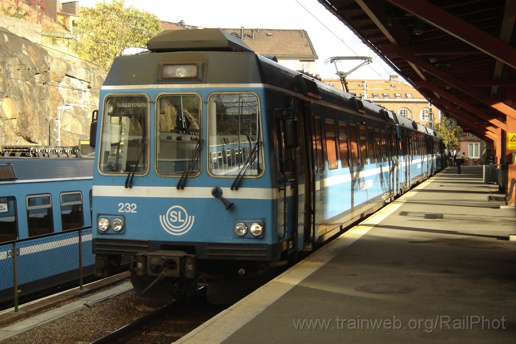 1397-0018-020907.jpg - SL X10p 232 / Stockholms Östra 2.9.2007
