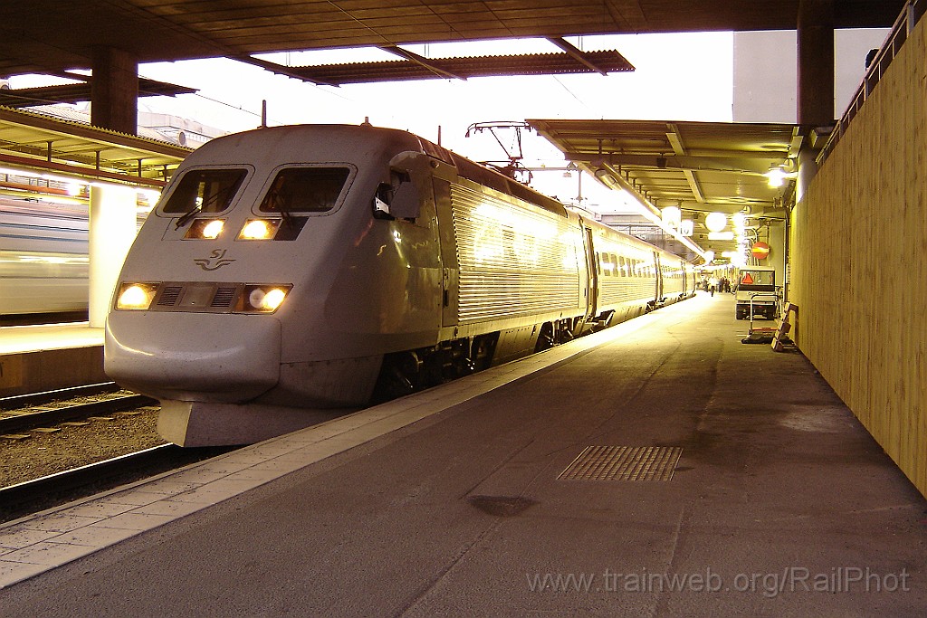1398-0044-020907.jpg - SJ X2NK 2038 / Stockholm C 2.9.2007