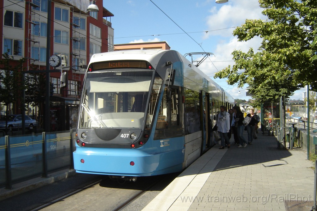 1399-0022-030907.jpg - SL A32 407 / Sickla Udde 3.9.2007