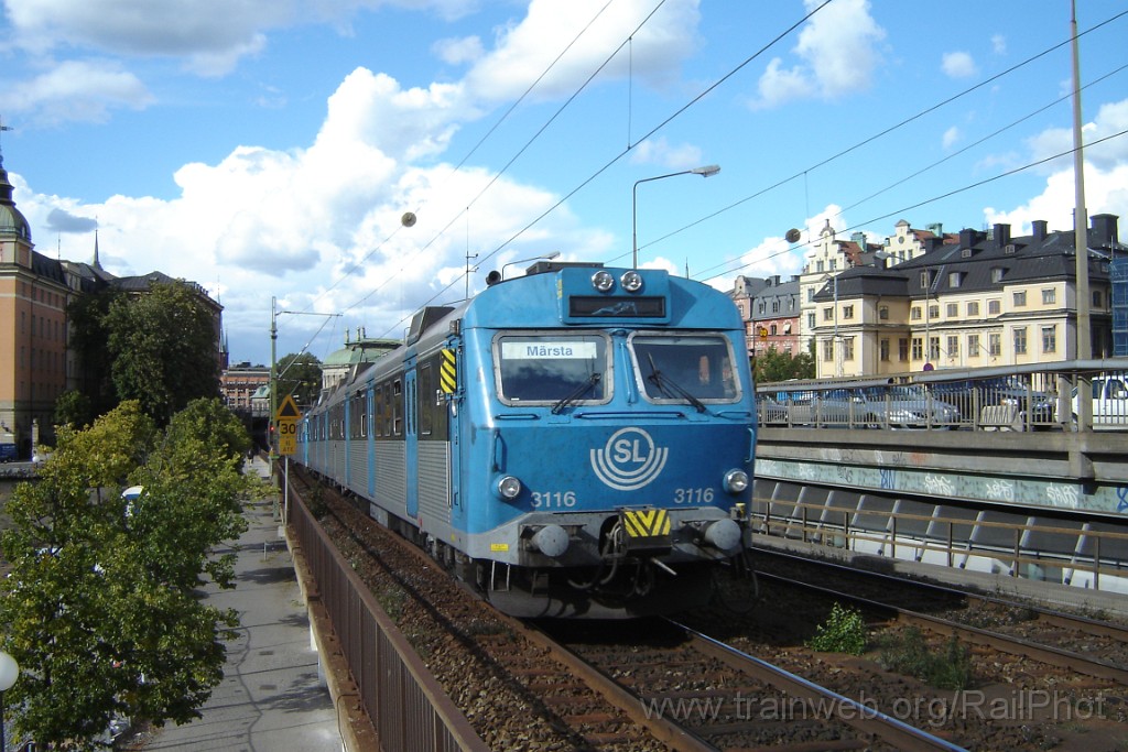 1400-0036-030907.jpg - SL X10 3116 / Stockholm (Södra järnvägsbron) 3.9.2007