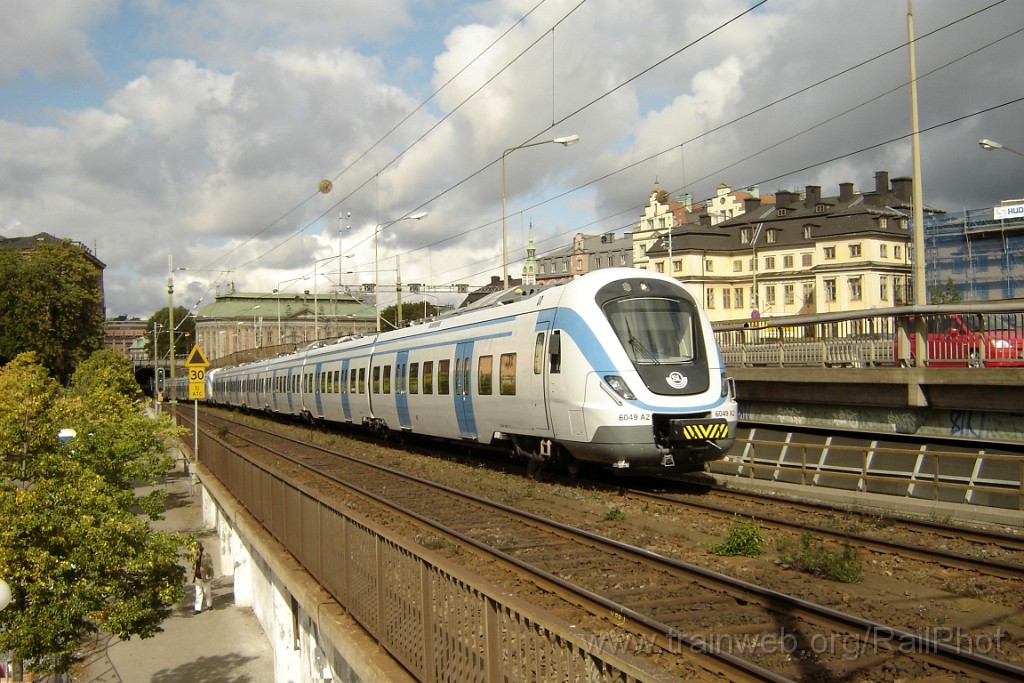 1409-0035-060907.jpg - SL X60 6049 / Stockholm (Södra järnvägsbron) 6.9.2007