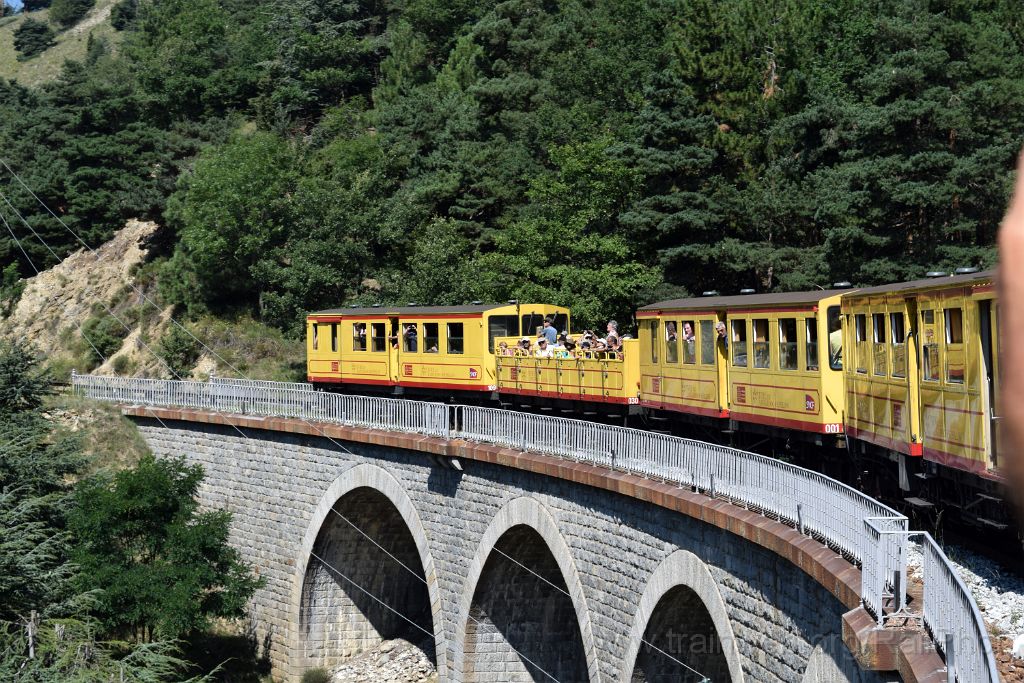 4572-0040-290717.jpg - SNCF ZBDq 109 + ZRBX 20030 + ZRBq 20001 + ZBDq 118 / Sauto 29.7.2017